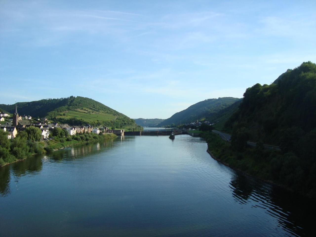 Residenz Moselstausee Sankt Aldegund Extérieur photo